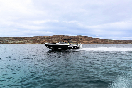 Моторный катер Finnmaster Husky R8